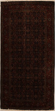 Herati Black Hand Knotted 3'11" X 7'11"  Area Rug 250-16015