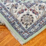 Wool and Silk Flowers Rugs rugs