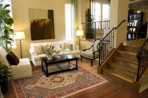 Bakhtiar Green Hand Knotted 78 X 100 Area Rug 100-10539 Image 3