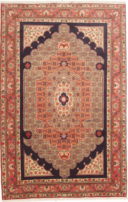 Sanandaj Red Hand Knotted 56 X 91  Area Rug 100-10810 Image 0