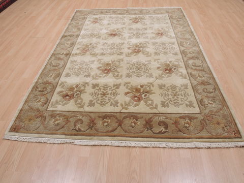 Indo-Nepal Cream Hand Knotted 56 X 80 Area Rug 100-10825 Image 1