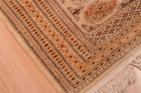 Bokhara Beige Runner Hand Knotted 42 X 95 Area Rug 134-105887 Image 5