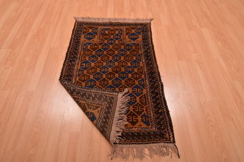 Baluch Brown Hand Knotted 28 X 45 Area Rug 100-105915 Image 12