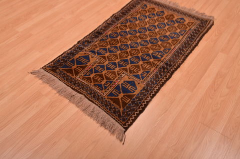 Baluch Brown Hand Knotted 28 X 45 Area Rug 100-105915 Image 6