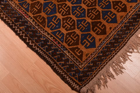 Baluch Brown Hand Knotted 28 X 45 Area Rug 100-105915 Image 8