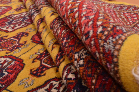 Bokhara Red Hand Knotted 61 X 91 Area Rug 134-108982 Image 15