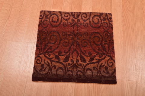 Modern Red Hand Knotted 16 X 17 Area Rug 100-108989 Image 3