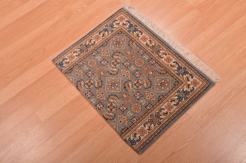 Indo-Persian Green Square Hand Knotted 16 X 20 Area Rug 100-108992 Image 2