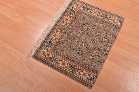 Indo-Persian Green Square Hand Knotted 16 X 20 Area Rug 100-108992 Image 3