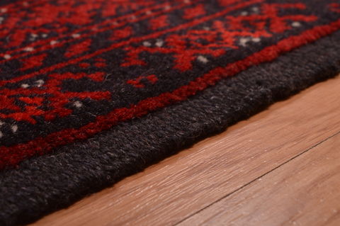 Khan Mohammadi Red Hand Knotted 98 X 128 Area Rug 100-109007 Image 14