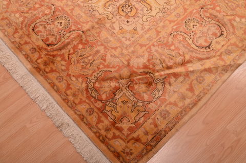 Tabriz Beige Hand Knotted 95 X 124 Area Rug 100-109064 Image 7