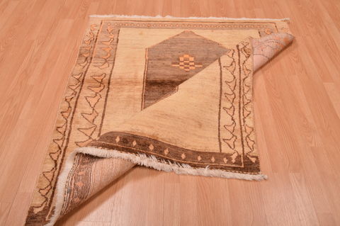 Gabbeh Beige Hand Knotted 44 X 52 Area Rug 100-109093 Image 9