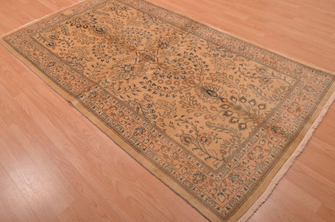 Sarouk Green Hand Knotted 42 X 77 Area Rug 100-109100 Image 3