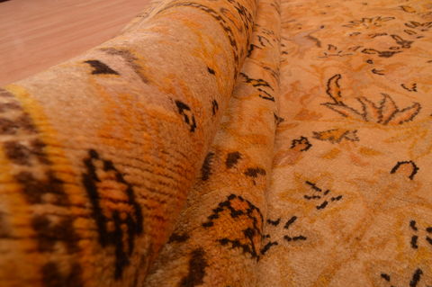 Tabriz Beige Hand Knotted 62 X 84 Area Rug 100-109104 Image 5