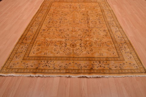 Tabriz Beige Hand Knotted 62 X 84 Area Rug 100-109104 Image 7