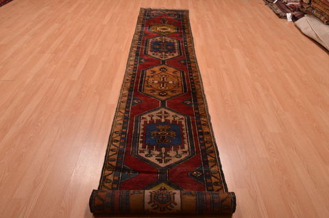 Yalameh Red Runner Hand Knotted 23 X 148 Area Rug 100-109105 Image 1
