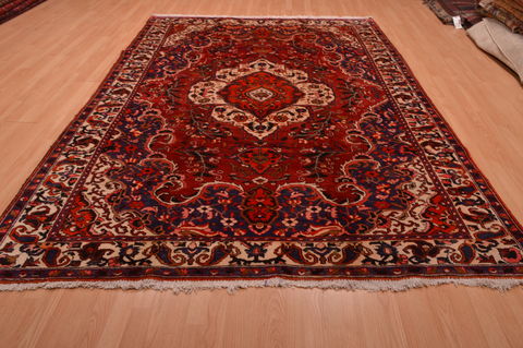 Bakhtiar Red Hand Knotted 71 X 910 Area Rug 100-109106 Image 1