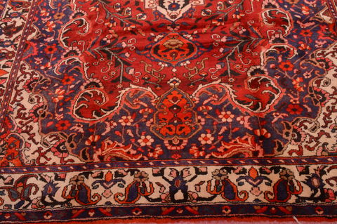 Bakhtiar Red Hand Knotted 71 X 910 Area Rug 100-109106 Image 8