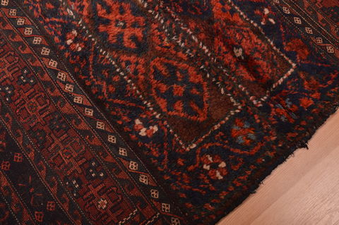Shahsavan Red Hand Knotted 39 X 55 Area Rug 100-109112 Image 7