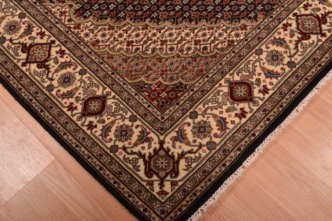 Mahi Beige Hand Knotted 51 X 63 Area Rug 100-109116 Image 16
