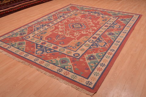 Kilim Red Hand Woven 79 X 99 Area Rug 100-109132 Image 2