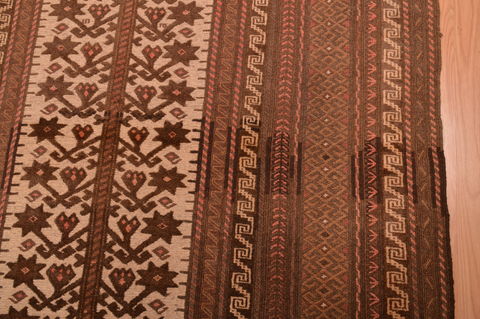 Kilim Beige Hand Knotted 52 X 91 Area Rug 100-109188 Image 10