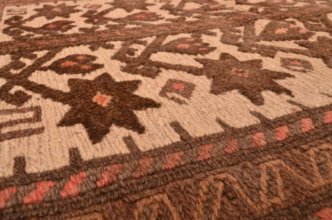 Kilim Beige Hand Knotted 52 X 91 Area Rug 100-109188 Image 13