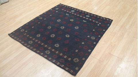 Kilim Blue Flat Woven 44 X 47 Area Rug 100-109225 Image 4