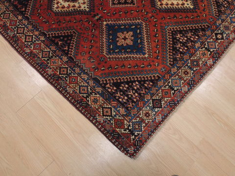 Yalameh Red Square Hand Knotted 68 X 69 Area Rug 100-109241 Image 8