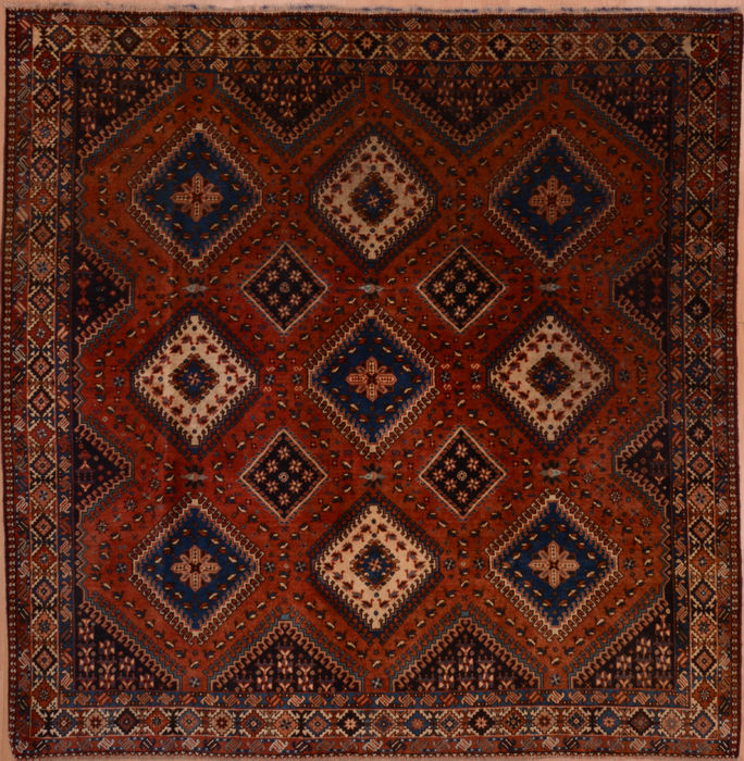 Yalameh Red Square Hand Knotted 68 X 69 Area Rug 100-109241 Image 0