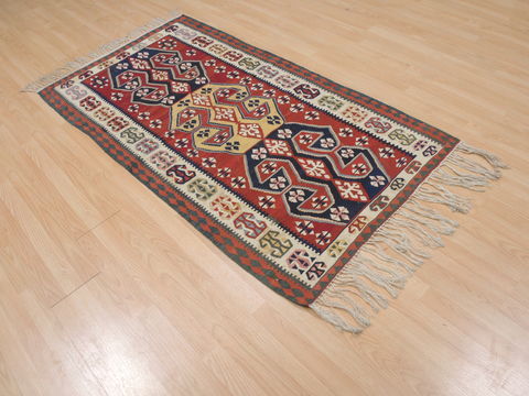 Kilim Red Hand Knotted 33 X 58 Area Rug 100-109244 Image 3
