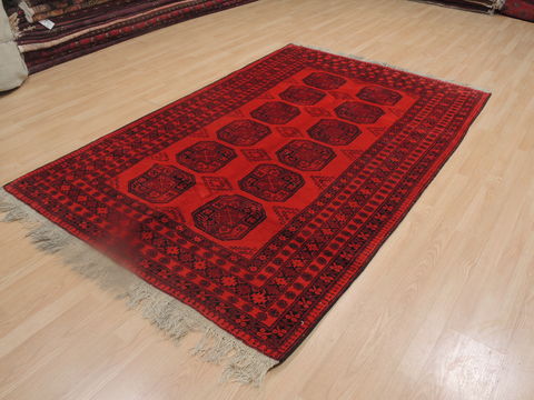 Khan Mohammadi Red Hand Knotted 52 X 81 Area Rug 100-109258 Image 2