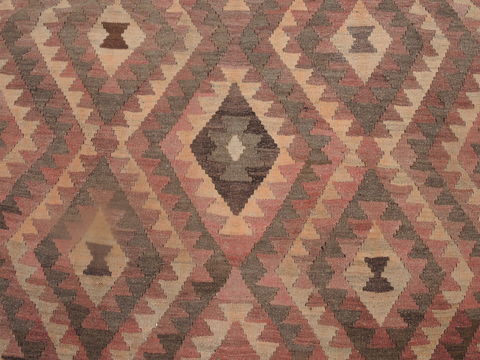 Kilim Beige Flat Woven 65 X 86 Area Rug 100-109268 Image 11