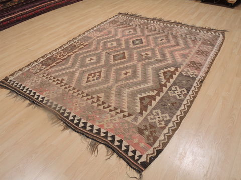 Kilim Beige Flat Woven 65 X 86 Area Rug 100-109268 Image 2