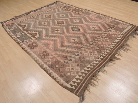 Kilim Beige Flat Woven 65 X 86 Area Rug 100-109268 Image 8