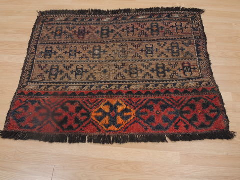 Kunduz Red Hand Knotted 31 X 41 Area Rug 100-109271 Image 10