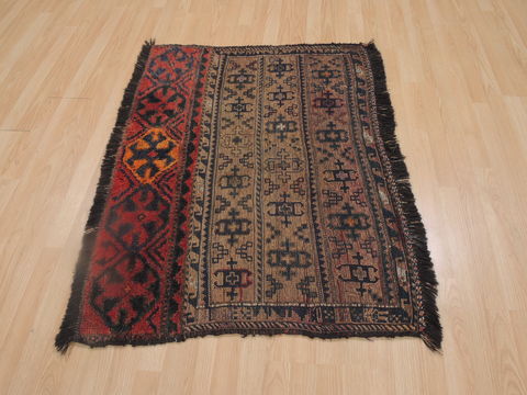 Kunduz Red Hand Knotted 31 X 41 Area Rug 100-109271 Image 1