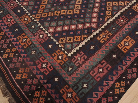 Kilim Red Flat Woven 710 X 132 Area Rug 100-109274 Image 9