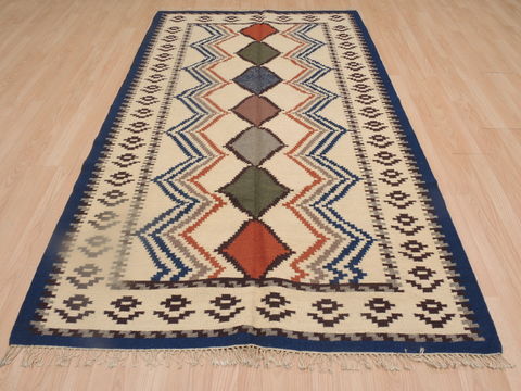 Kilim Beige Flat Woven 48 X 80 Area Rug 100-109279 Image 11