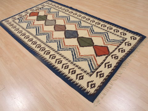 Kilim Beige Flat Woven 48 X 80 Area Rug 100-109279 Image 3
