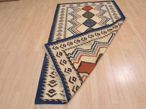 Kilim Beige Flat Woven 48 X 80 Area Rug 100-109279 Image 7