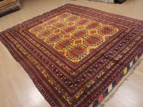 Khan Mohammadi Yellow Hand Knotted 89 X 107 Area Rug 100-109292 Image 16