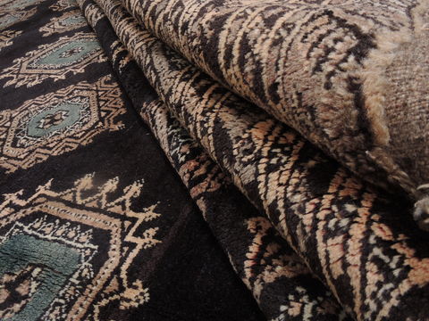 Bokhara Blue Hand Knotted 87 X 108 Area Rug 100-109300 Image 14