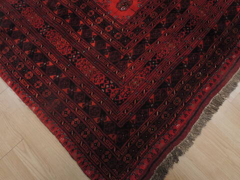 Khan Mohammadi Red Hand Knotted 84 X 110  Area Rug 100-109301 Image 7