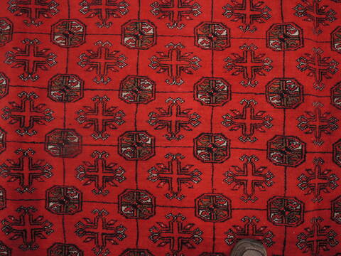 Khan Mohammadi Red Hand Knotted 84 X 110  Area Rug 100-109301 Image 9
