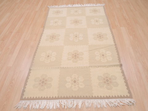 Kilim Beige Flat Woven 40 X 65 Area Rug 100-109304 Image 1