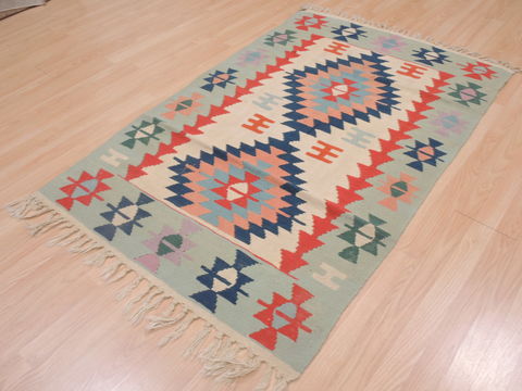 Kilim Green Flat Woven 38 X 59 Area Rug 100-109314 Image 5