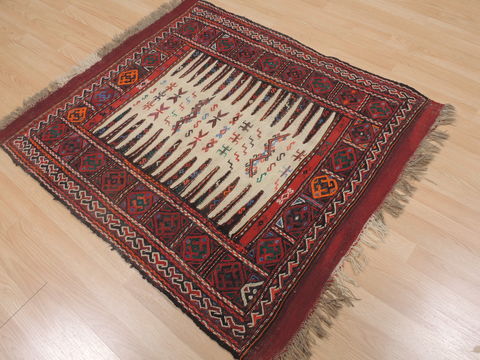 Kilim Red Hand Knotted 35 X 40  Area Rug 100-109320 Image 2