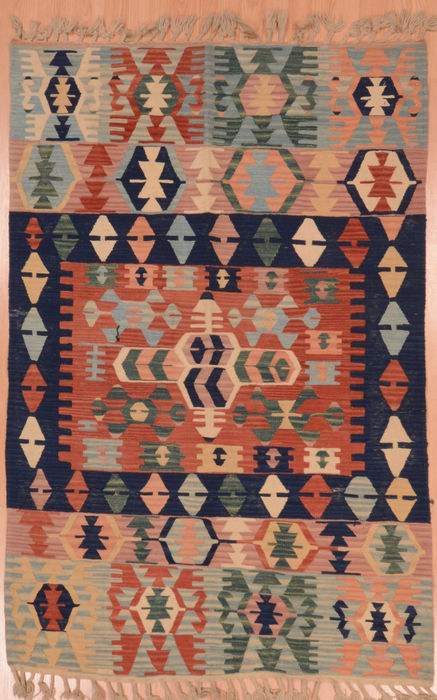 Kilim Red Hand Knotted 39 X 511 Area Rug 100-109326 Image 0