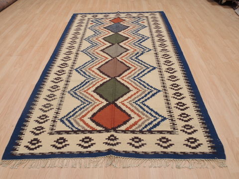 Kilim Beige Flat Woven 47 X 81 Area Rug 100-109336 Image 1